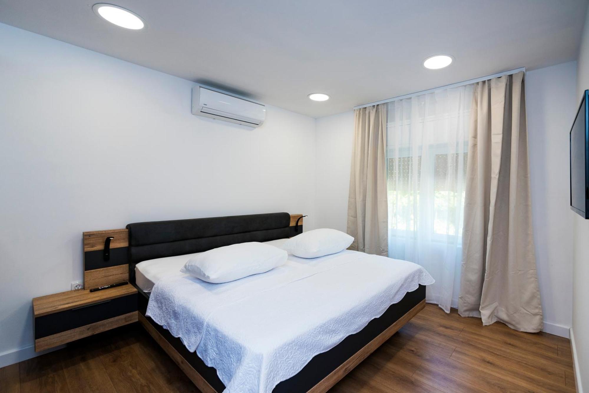 M&M Pelivan Apartments 索林 外观 照片