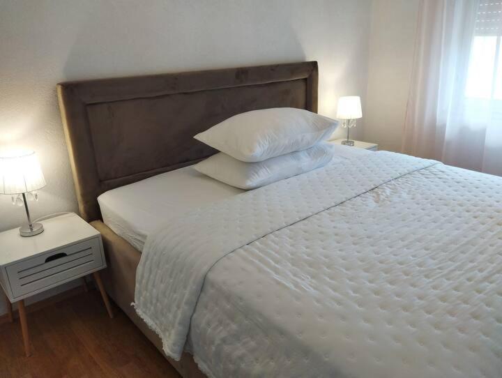 M&M Pelivan Apartments 索林 外观 照片